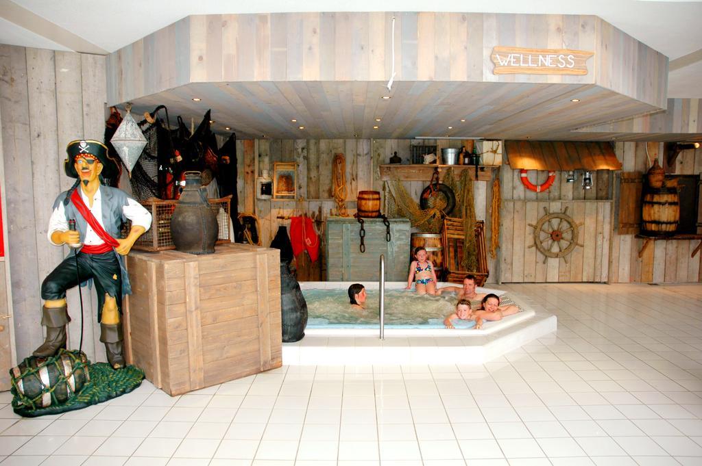 Oostappen Vakantiepark Zilverstrand 摩尔 外观 照片