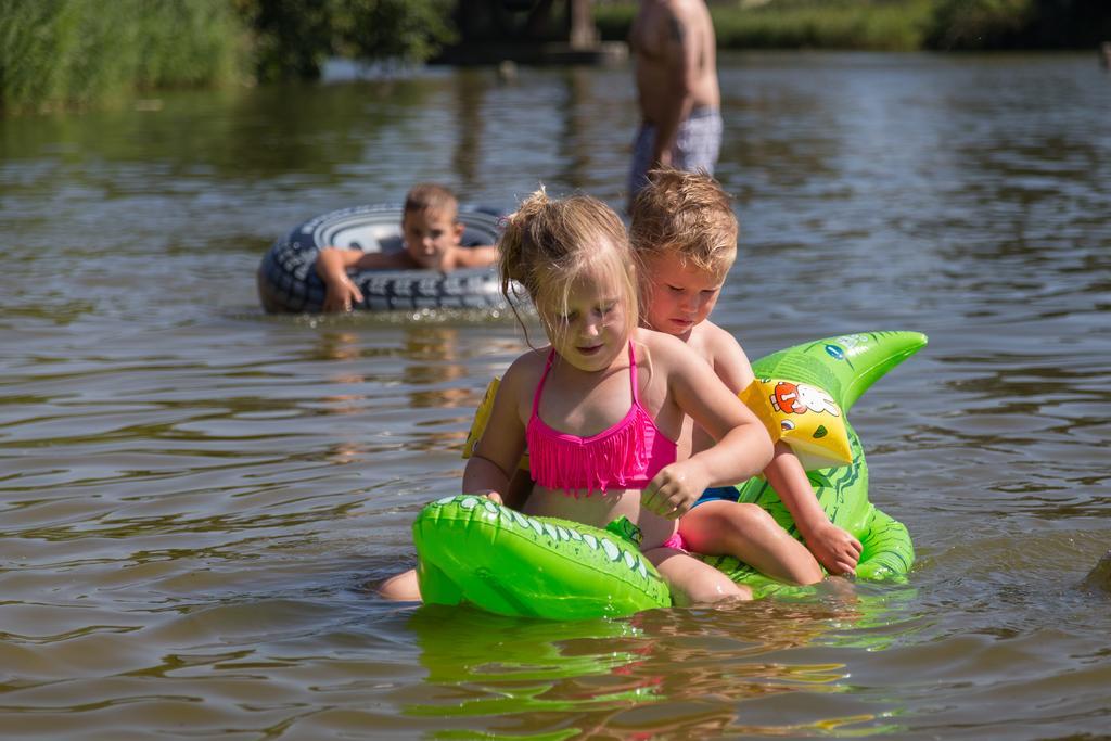 Oostappen Vakantiepark Zilverstrand 摩尔 外观 照片