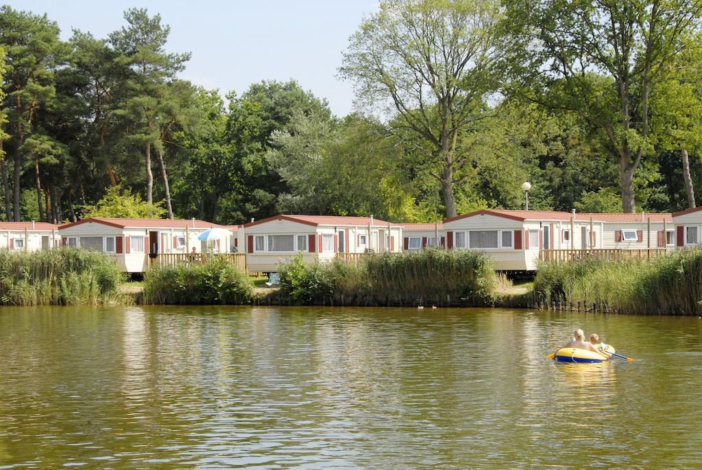 Oostappen Vakantiepark Zilverstrand 摩尔 客房 照片